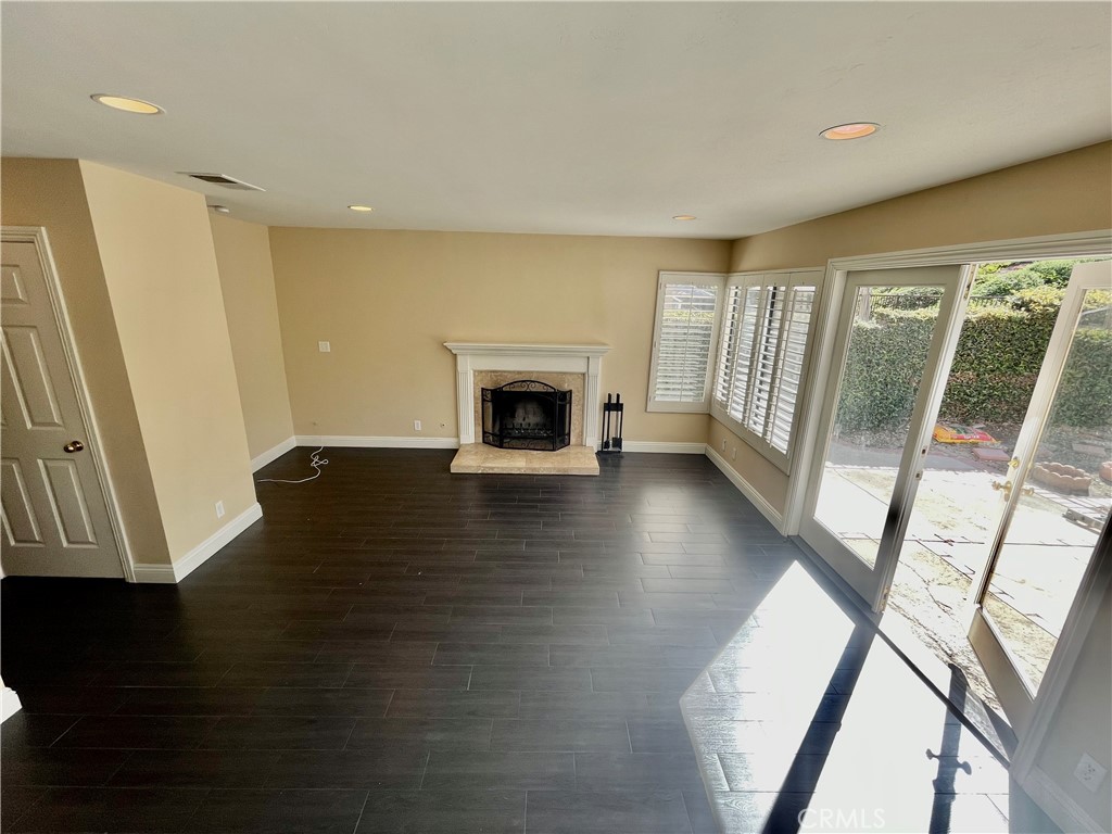 Signature Homes (SIG) - Residential Lease
