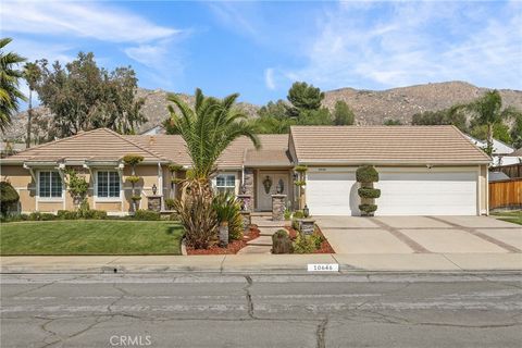 Photo of 10646 Morning Ridge Dr, Moreno Valley, CA 92557 (MLS # CV26075028)