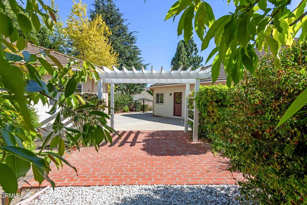 2000 Morongo Drive