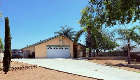 Photo of 5855 Bolivar ST, Riverside, CA 92505 (MLS # CV26203539)