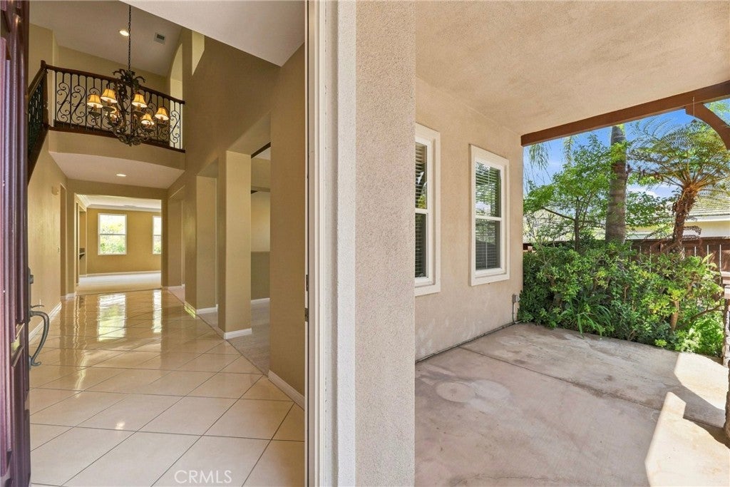 1014 Skyline Place