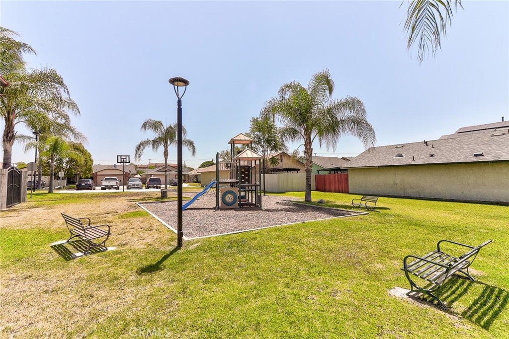 8936 summerwood way