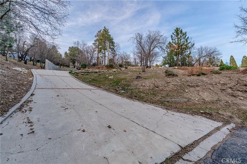Photo of 70 Panorama Road, Running Springs, CA 92382 (MLS # DW26055550)