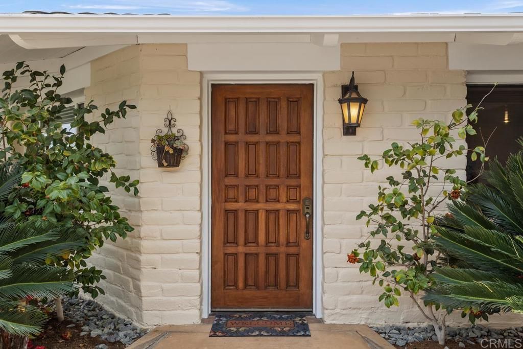 Photo of 2873 Verda Avenue, Escondido, CA 92025 (MLS # NDP2603746)