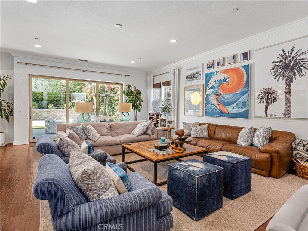 701 W Maple