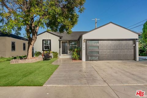 Photo of 6160 Shoshone Avenue, Encino, CA 91316 (MLS # 26661553)