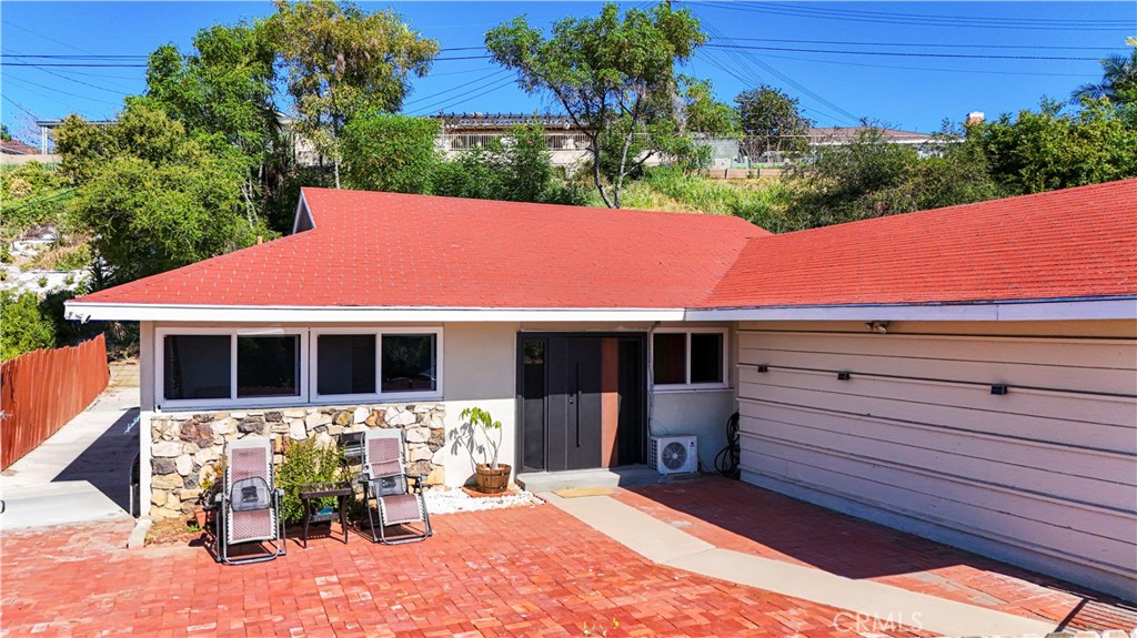 2021 S Sunrise Drive