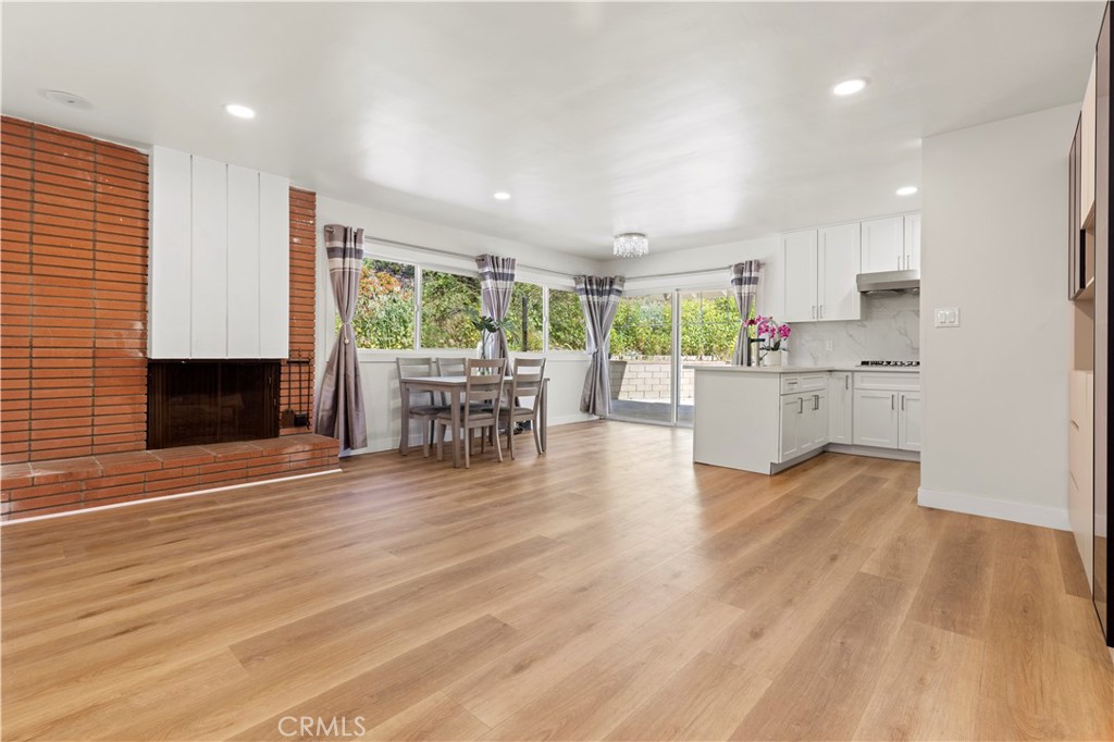 2021 S Sunrise Drive