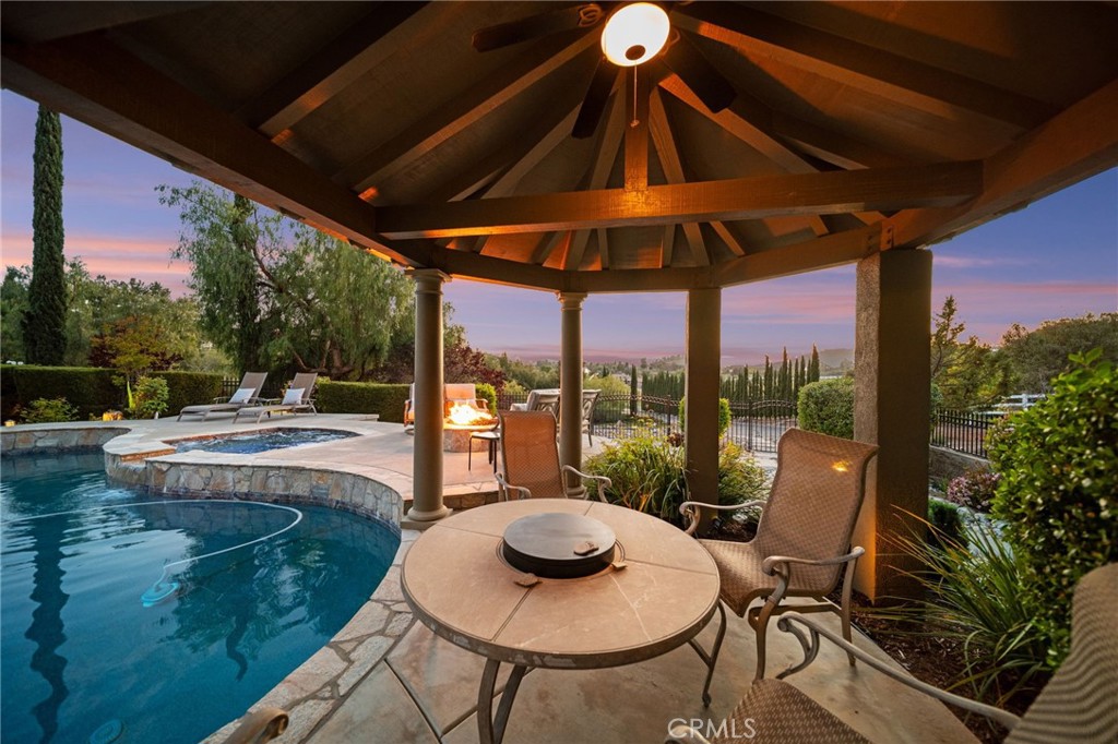38565 Celine Cove