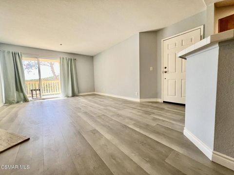Photo of 5744 Oak Bend Lane Lane #208, Oak Park, CA 91377 (MLS # 226000661)