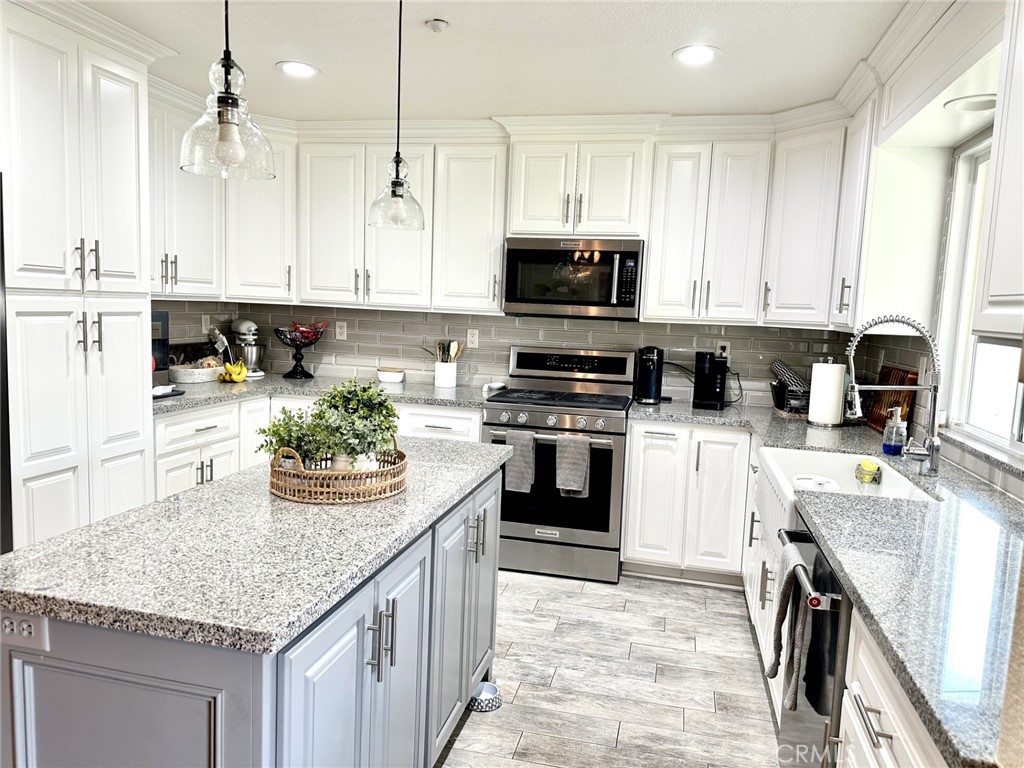 7833 CALLE CARRISA Street