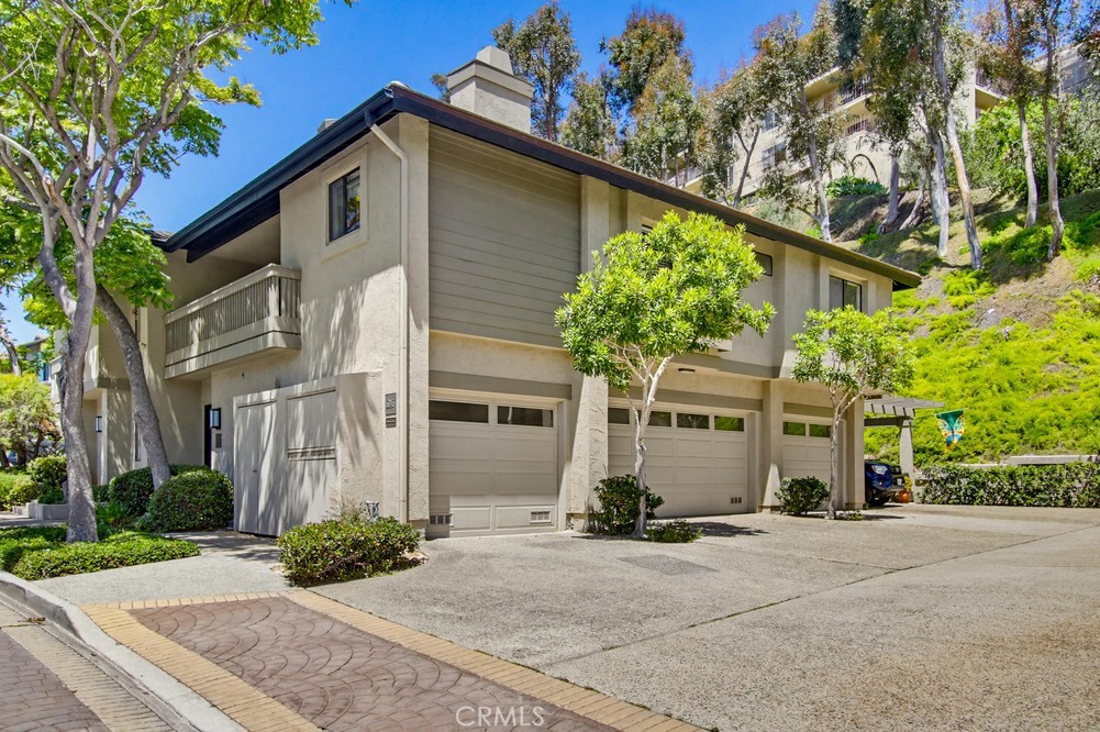 Photo 1 of 28 — 6048 Cirrus Street, San Diego, CA 92110