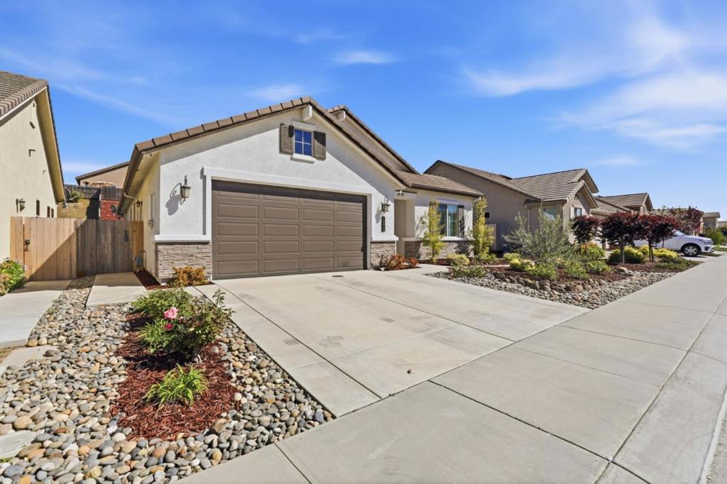 1575 Sunflower Drive