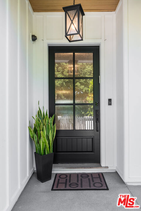 Properties 3 4365 Kraft Avenue