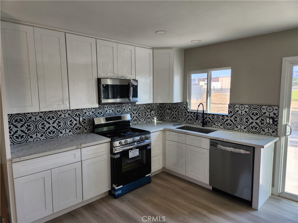 24650 Myrna