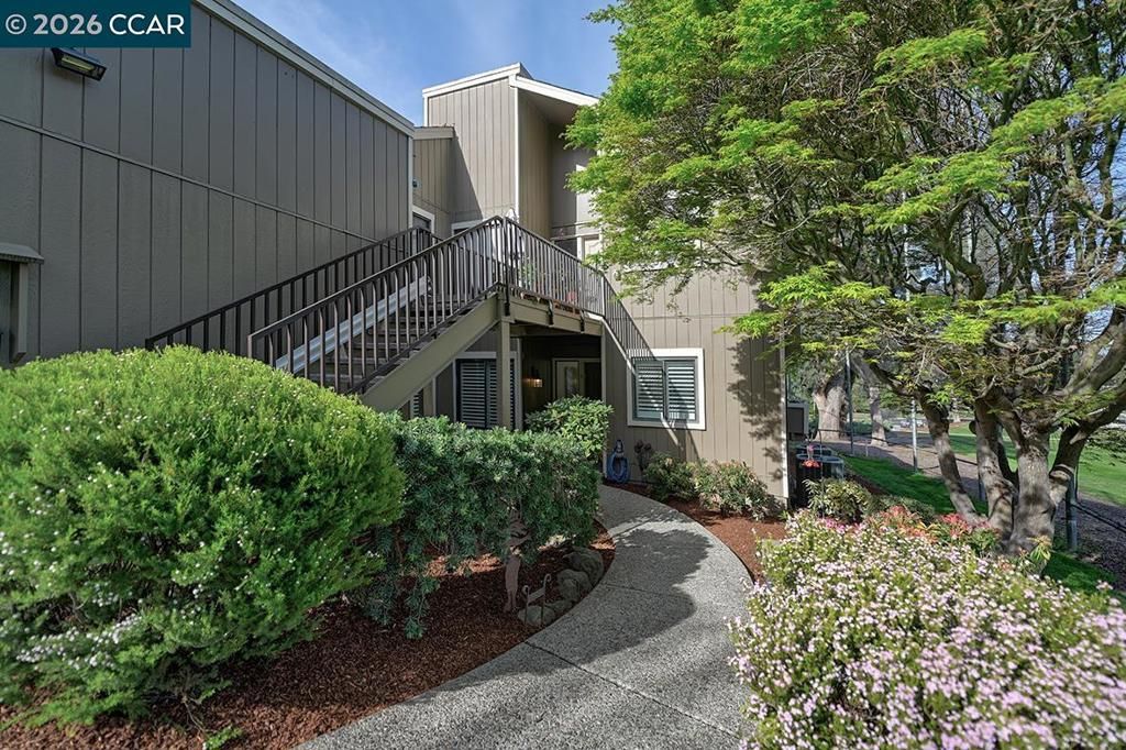 Photo of 3210 Rossmoor Pkwy Pkwy #4, Walnut Creek, CA 94595 (MLS # 41127380)