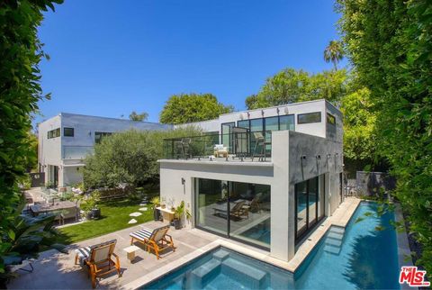 Photo of 810 N Orlando Avenue, West Hollywood, CA 90069 (MLS # 26833017)