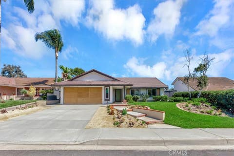 Photo of 2919 Bonanza, San Clemente, CA 92673 (MLS # OC26168231)