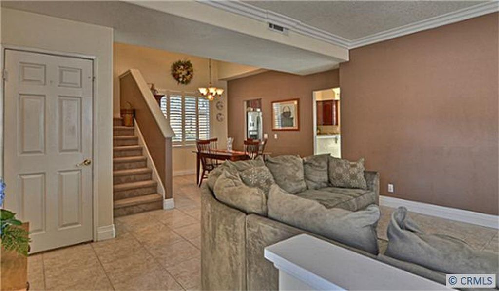 Photo of 26 Via Silla, Rancho Santa Margarita, CA 92688 (MLS # CV26125675)