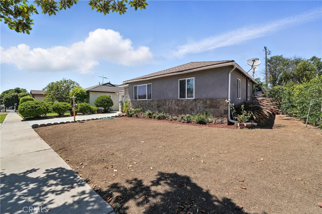 123 E Andrix Street