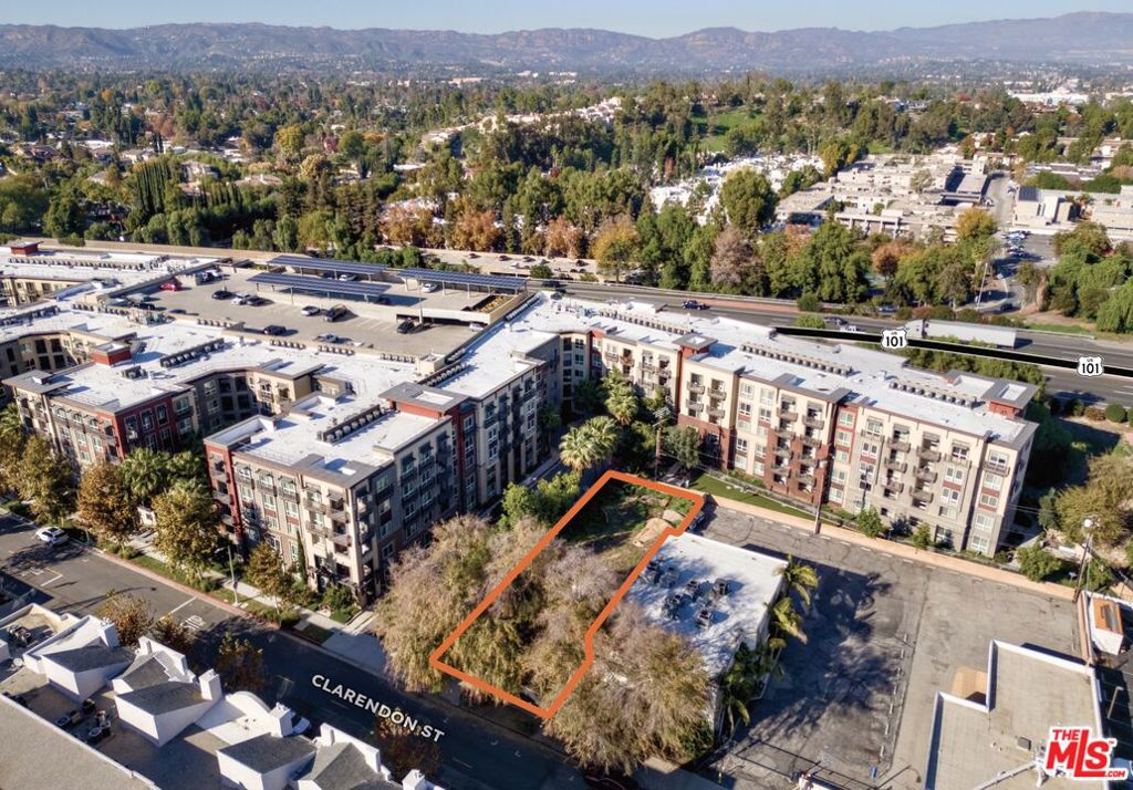 22045 Clarendon Street