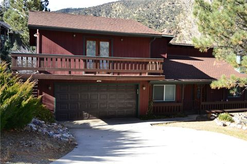 Photo of 15413 Nesthorn Way, Pine Mountain Club, CA 93222 (MLS # SR26052389)