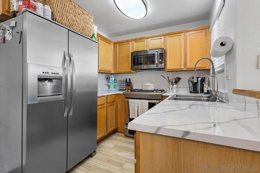 3554 Sunset Lane 27