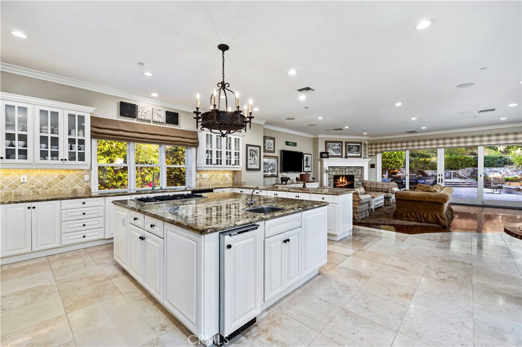 La Verne, California, 91750, United States, 5 Bedrooms Bedrooms, ,6 BathroomsBathrooms,Residential,Active,2023380