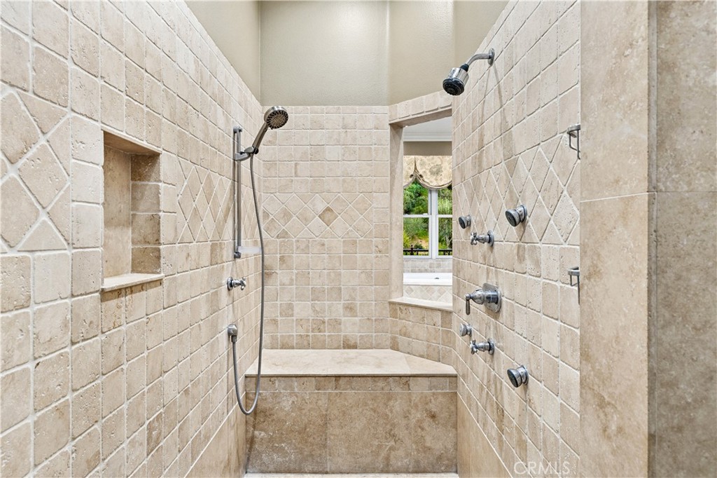La Verne, California, 91750, United States, 5 Bedrooms Bedrooms, ,6 BathroomsBathrooms,Residential,Active,2023380