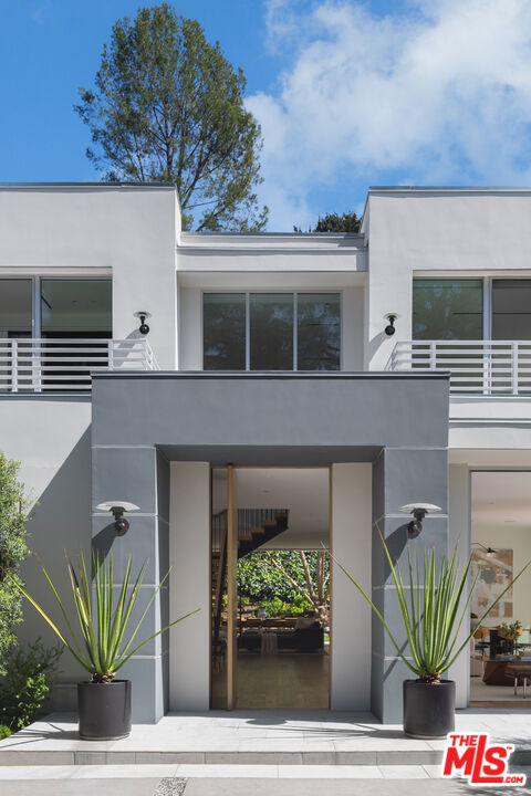 9011 Alto Cedro Drive