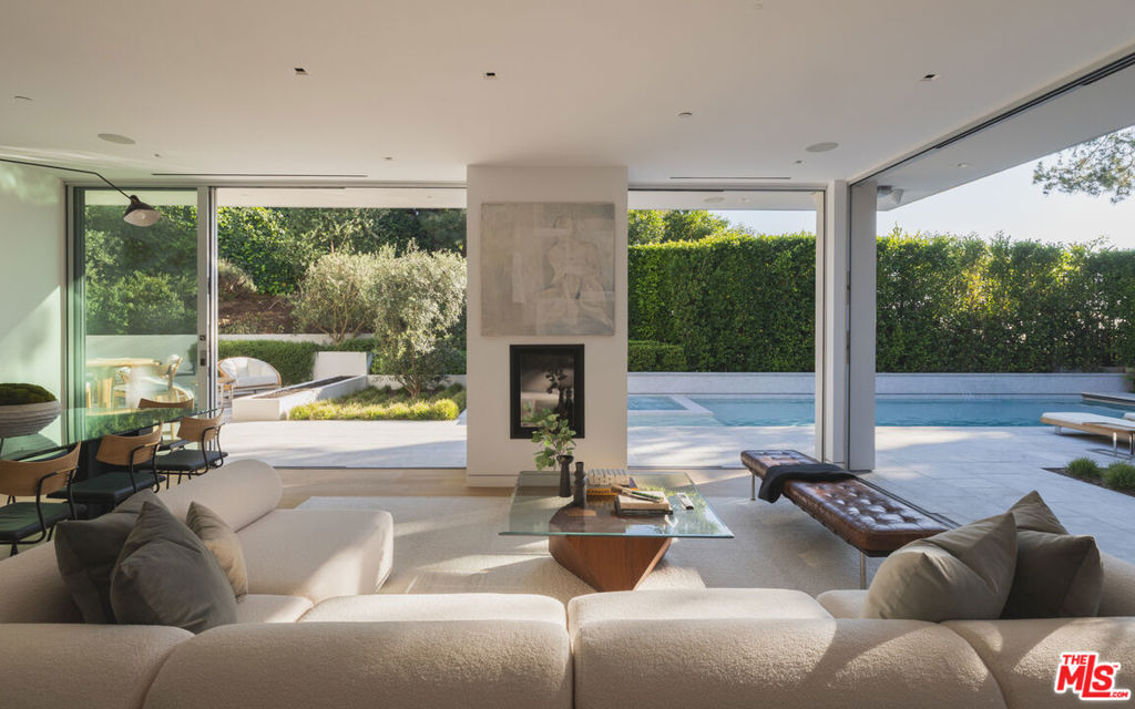 9011 Alto Cedro Drive
