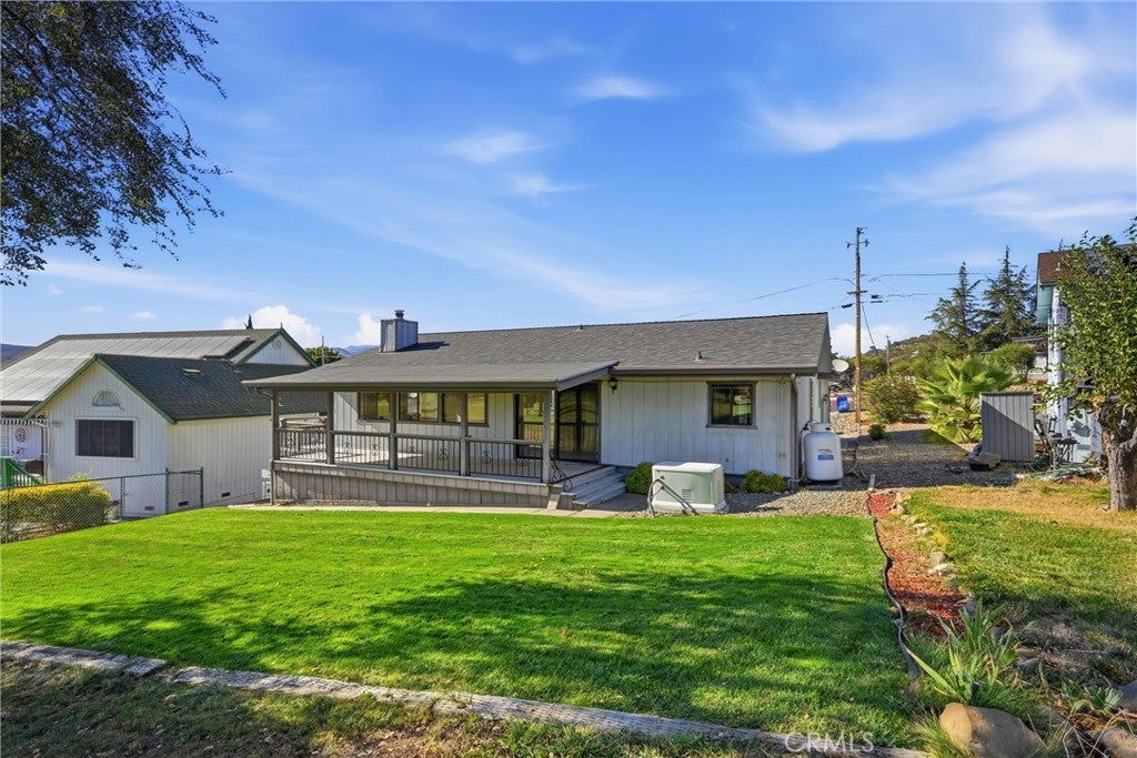 19001 Spyglass