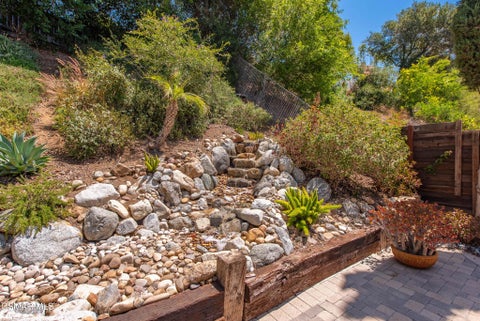 Tiny photo for 29407 Promontory Place, Agoura Hills, CA 91301 (MLS # 226004816)