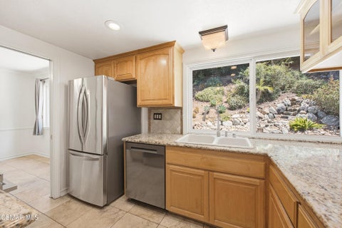 Tiny photo for 29407 Promontory Place, Agoura Hills, CA 91301 (MLS # 226004816)