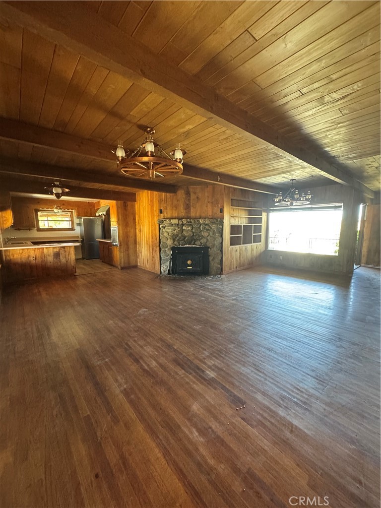 35022 82nd E
