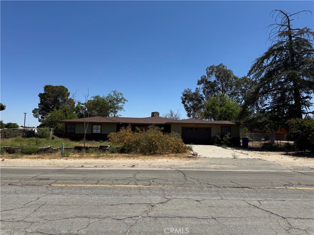 Photo of 35022 82nd St E, Littlerock, CA 93543 (MLS # SR26095689)