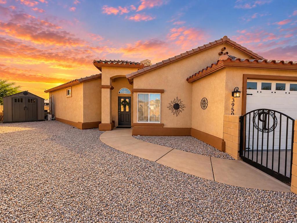 3950 Cove Circle