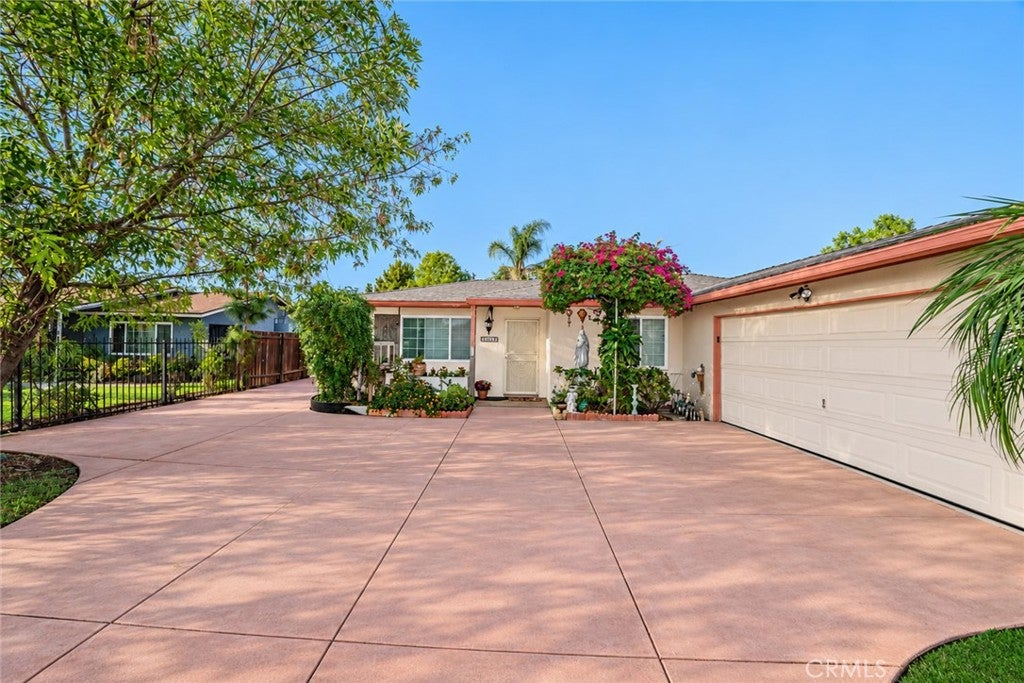 27150 Cypress