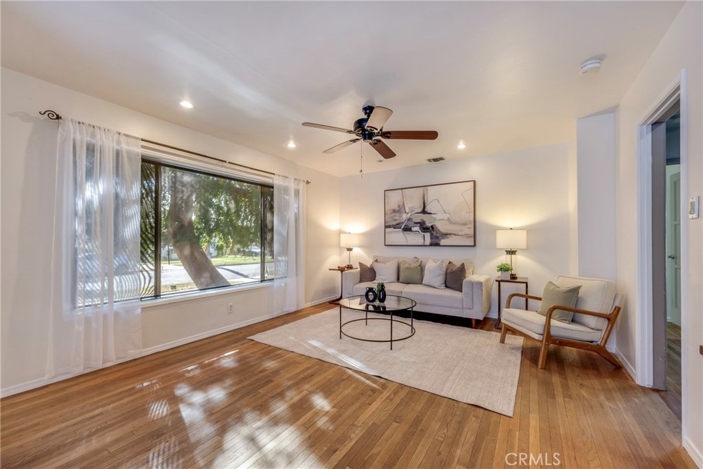 Wrigley Heights (WH) - Residential