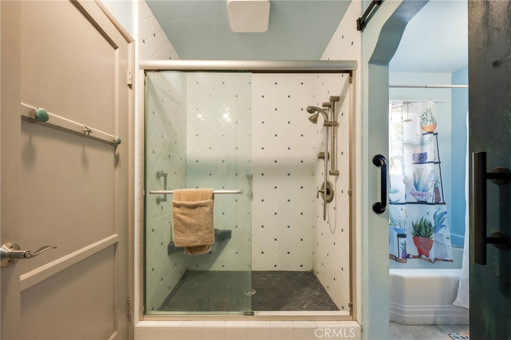 Wrigley Heights (WH) - Residential