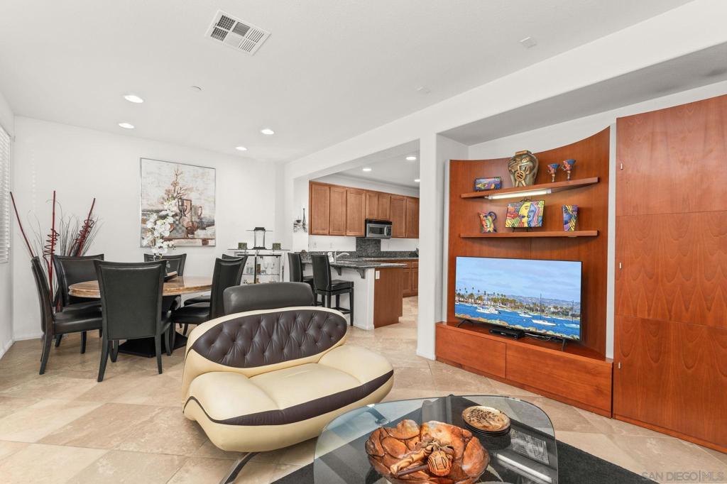 13033 Lamia Point