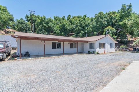 3135 E Valley Parkway Escondido CA 92027