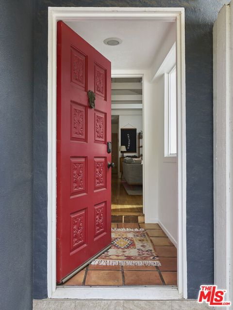 8460 Kirkwood Drive Los Angeles CA 90046