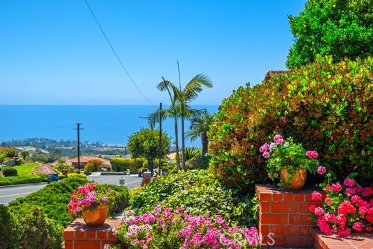 6741 Monero Drive