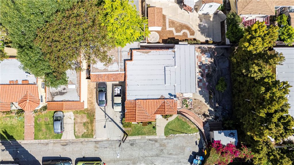 listing image 130729241209479772575