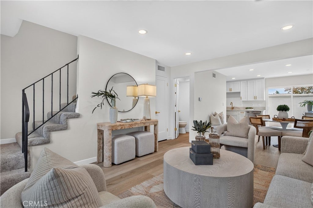 4588 Jamestown