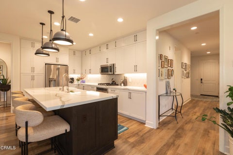 Tiny photo for 4993 Inglenook Drive, Camarillo, CA 93012 (MLS # V1-38951)