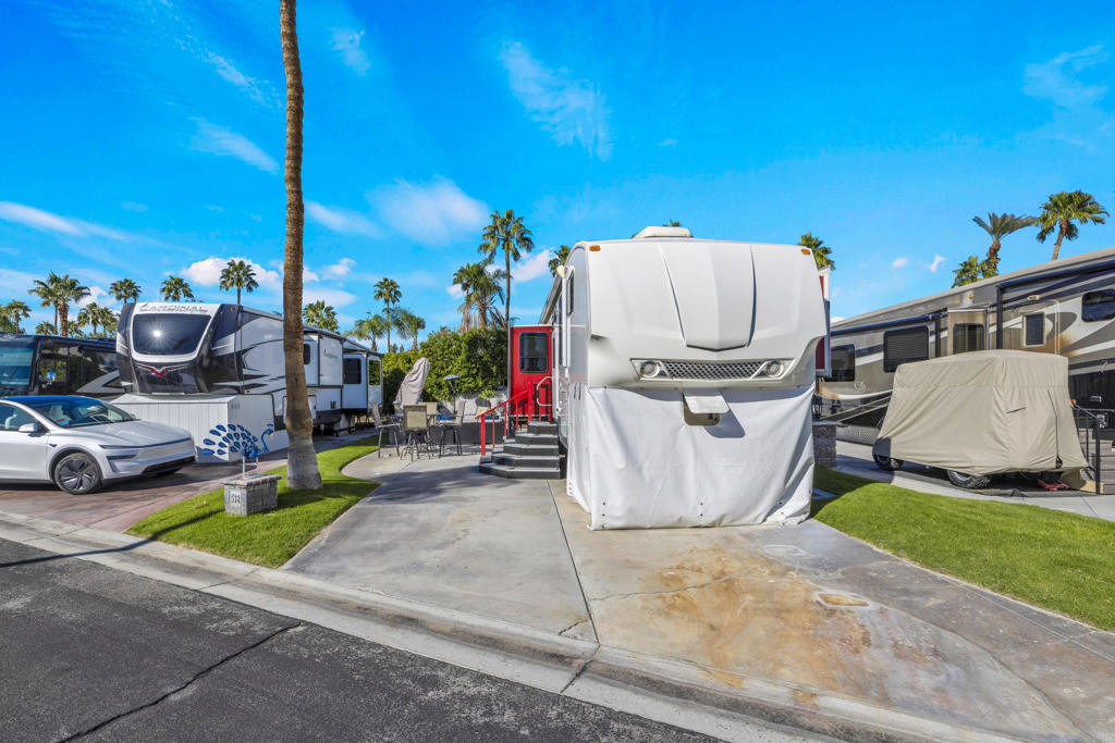 Outdoor Resorts Palm Springs - Land