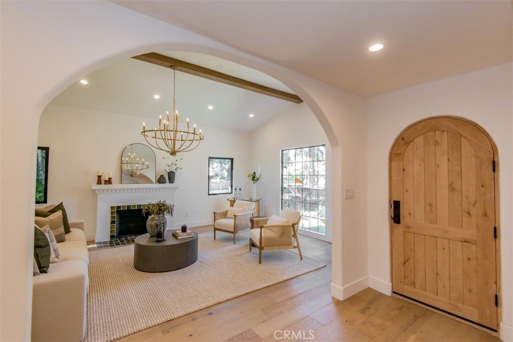 2357 Midvale Ave
