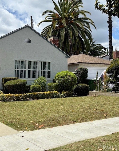 909 S Almansor St S